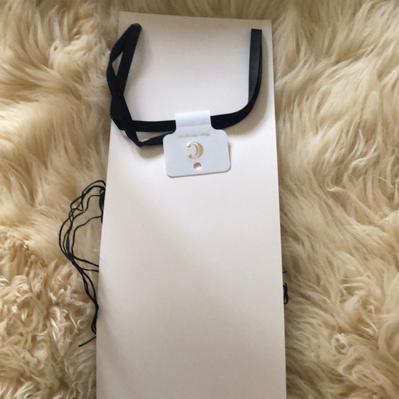 Tassel Wrap Around Choker - Picture 3 of 3